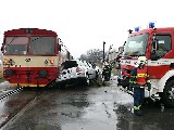 obrázek ke článku: Autonehoda Volkswagenu Passat a osobního vlaku ve Zlíně