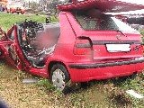 obrázek ke článku: Dopravní nehoda při které došlo ke střetu Felicie a kamiónu s návěsem