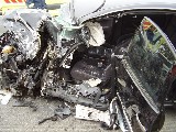 obrázek ke článku: Volkswagen Passat versus nákladní Iveco na D1