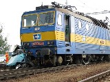 obrázek ke článku: Fiat Punto versus 605 tun těžká vlaková souprava	