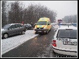 obrázek ke článku: Na sjetých pneumatikách dostal smyk a střetl se s protijedoucím vozidlem