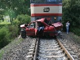 obrázek ke článku: Tři mladé životy vyhasly následkem dopravní nehody na přejezdu u Dobešic