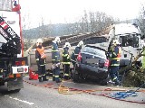 obrázek ke článku: Dva lidské životy si vyžádalo riskantní předjíždění u Sokolova